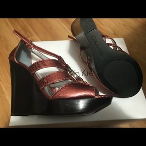 Calvin Klein New Lizard Coral Print Platforms